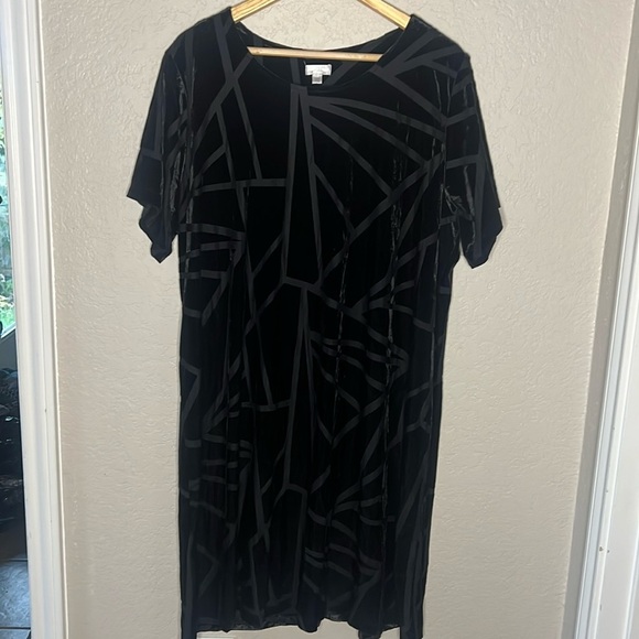 VIP Knits Sz 22/24 Black Burnt Velvet Asymmetric Geo Pattern Shift Midi Dress - Picture 1 of 9
